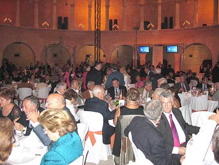 Cena de Apertura en la Plaza de Armas del Castell de Bellver